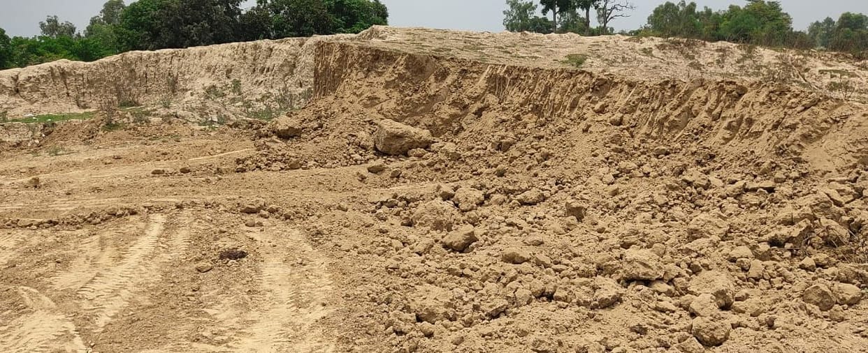 illligal khanan in unnao