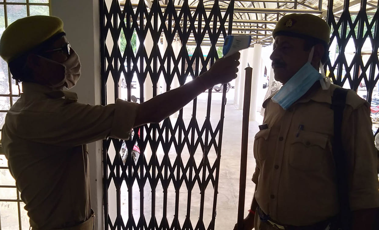 Entrance in Vikas Bhawan after thermal screening