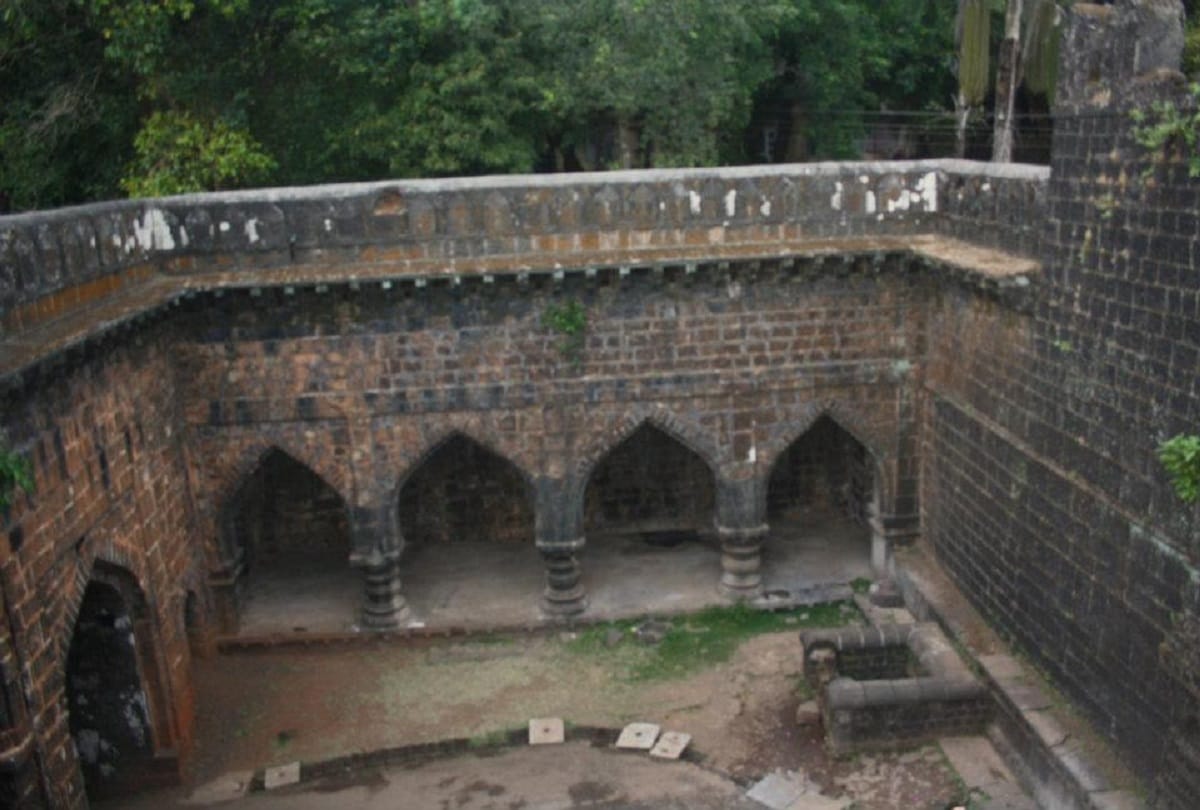 800 years old Panhala Fort called the home of serpents