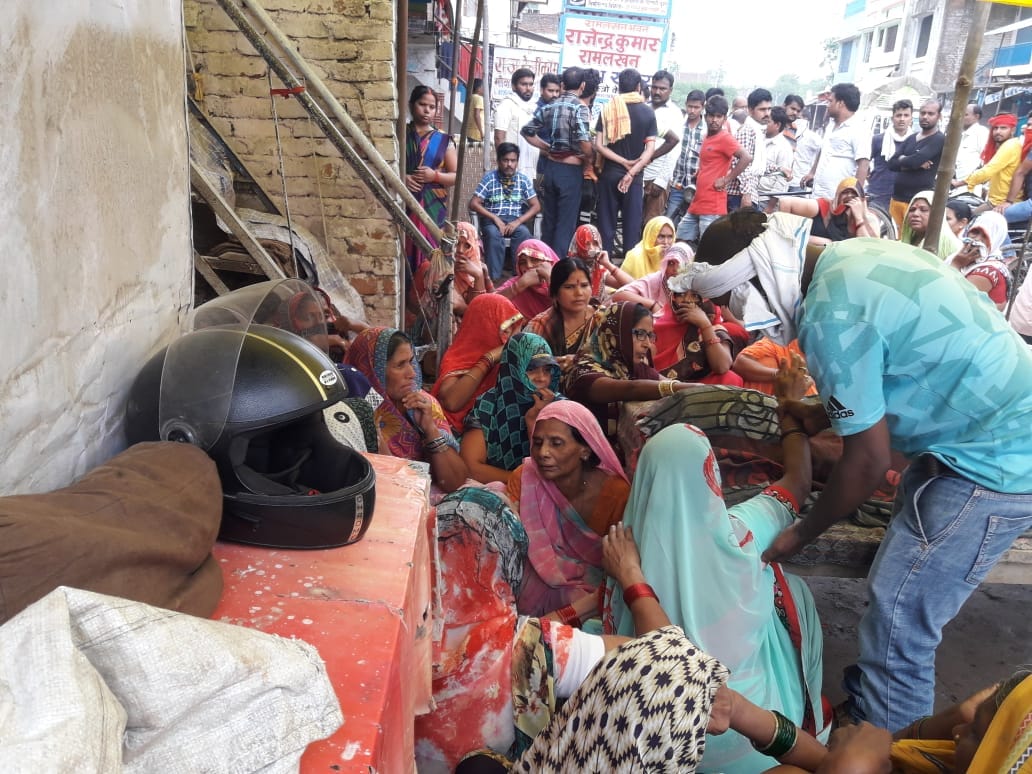 Two youths die due to current