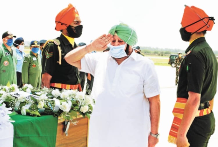 Bodies Of three martyr soldiers Reach Chandigarh, Capt Amarinder Singh Pays Tributes