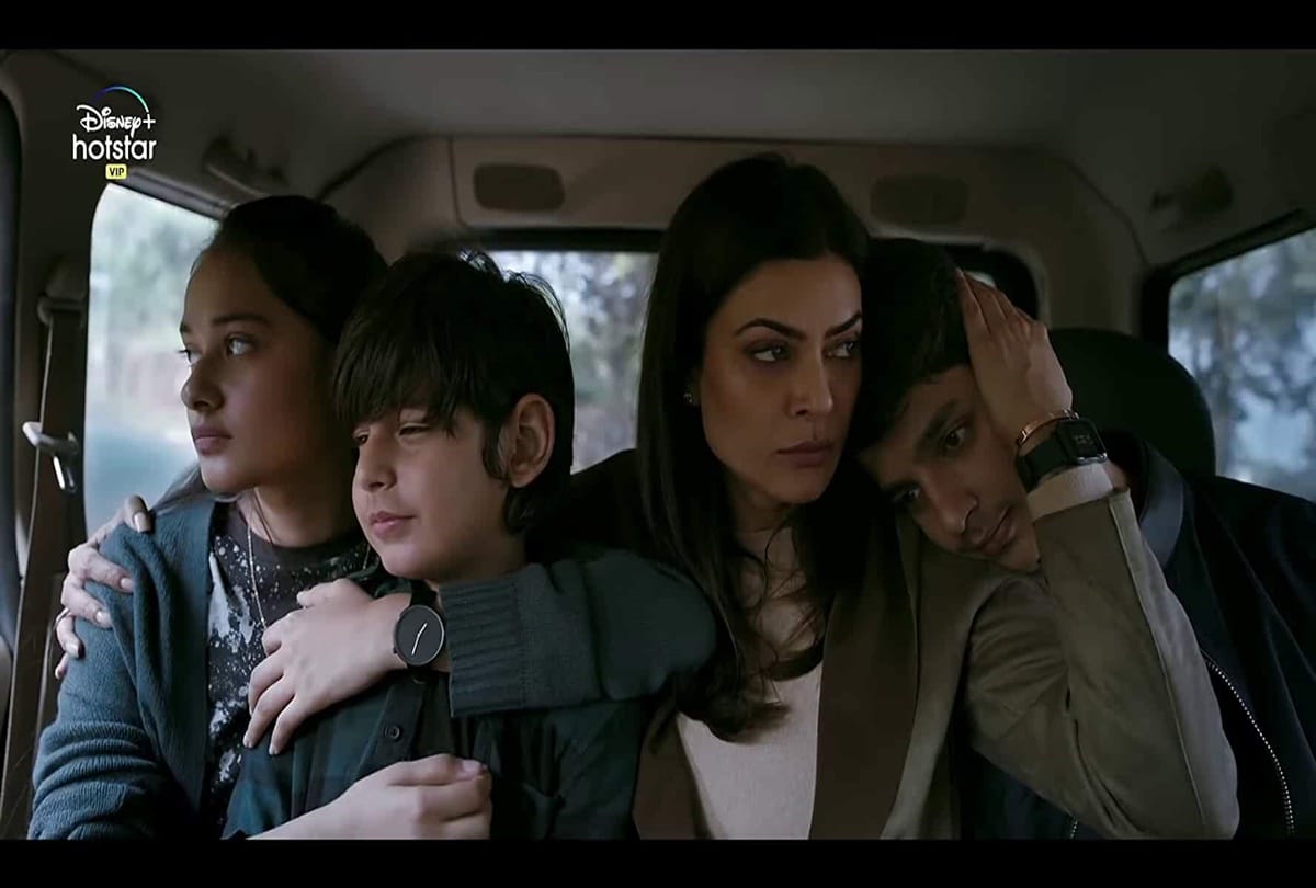 Aarya Review Hotstar by Pankaj Shukla starring sushmita sen namit das sikandar kher manish chandrachoor