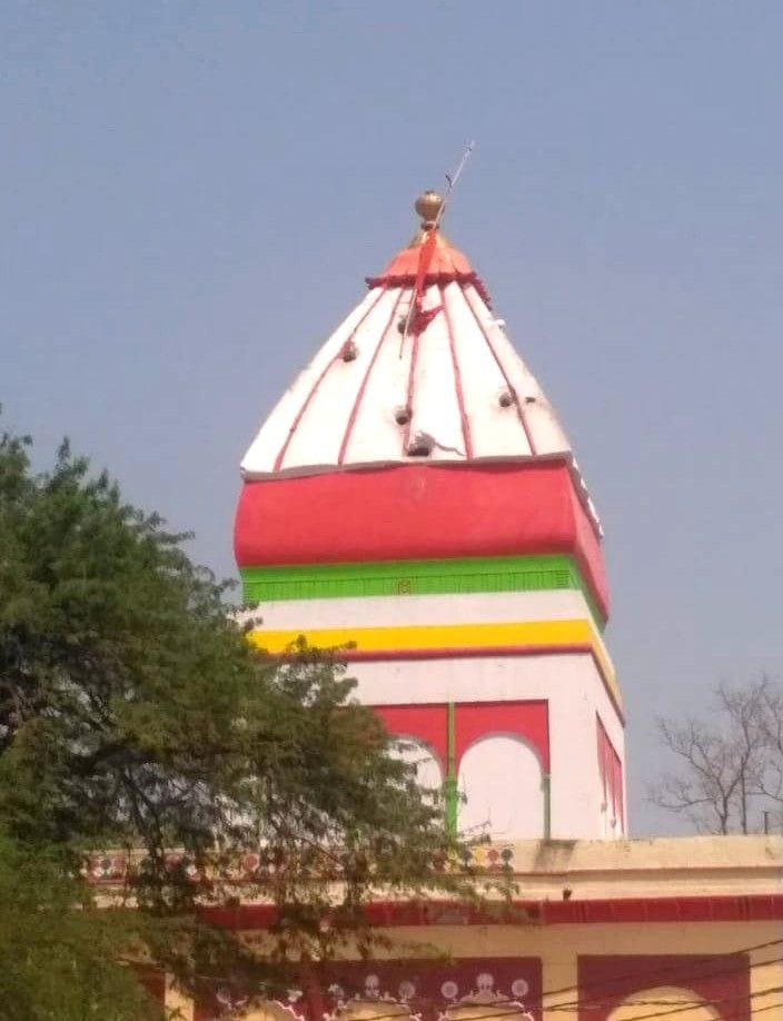 Hathras: Agra team took the damaged Shikhar of temple Shri Dauji Maharaj to Agra