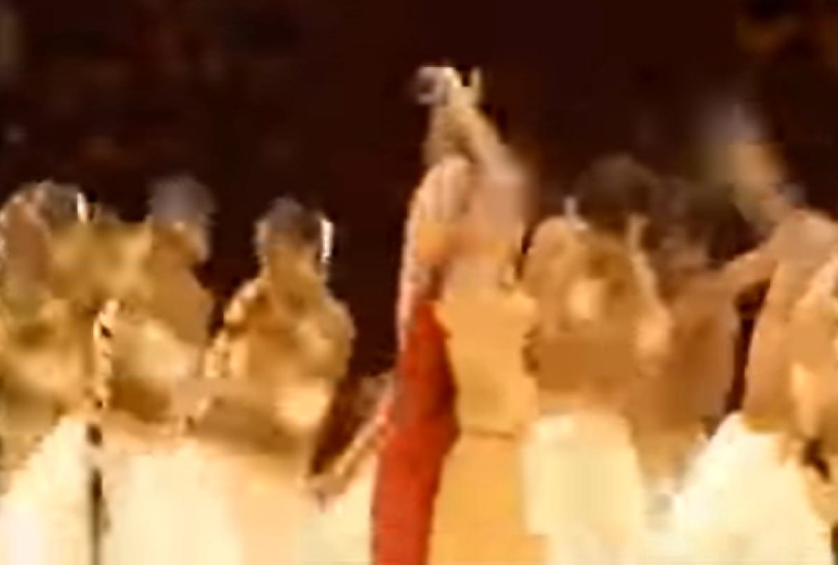 Sushant singh rajput as a background dancer with aishwarya rai in australia