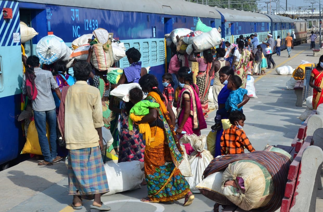 Aligarh: 3523 passengers leave from two trains