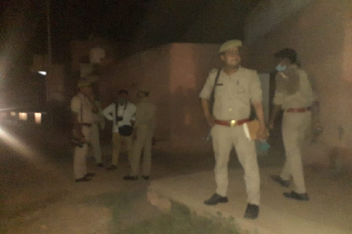 man murdered his wife in Baghpat in doubt of extra marital affairs