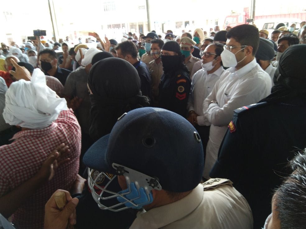 protest, pti meet deputy cm, police, force on teachers, jind