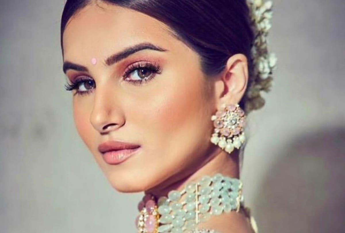 try this wedding season bollywood inspired earrings for perfect look