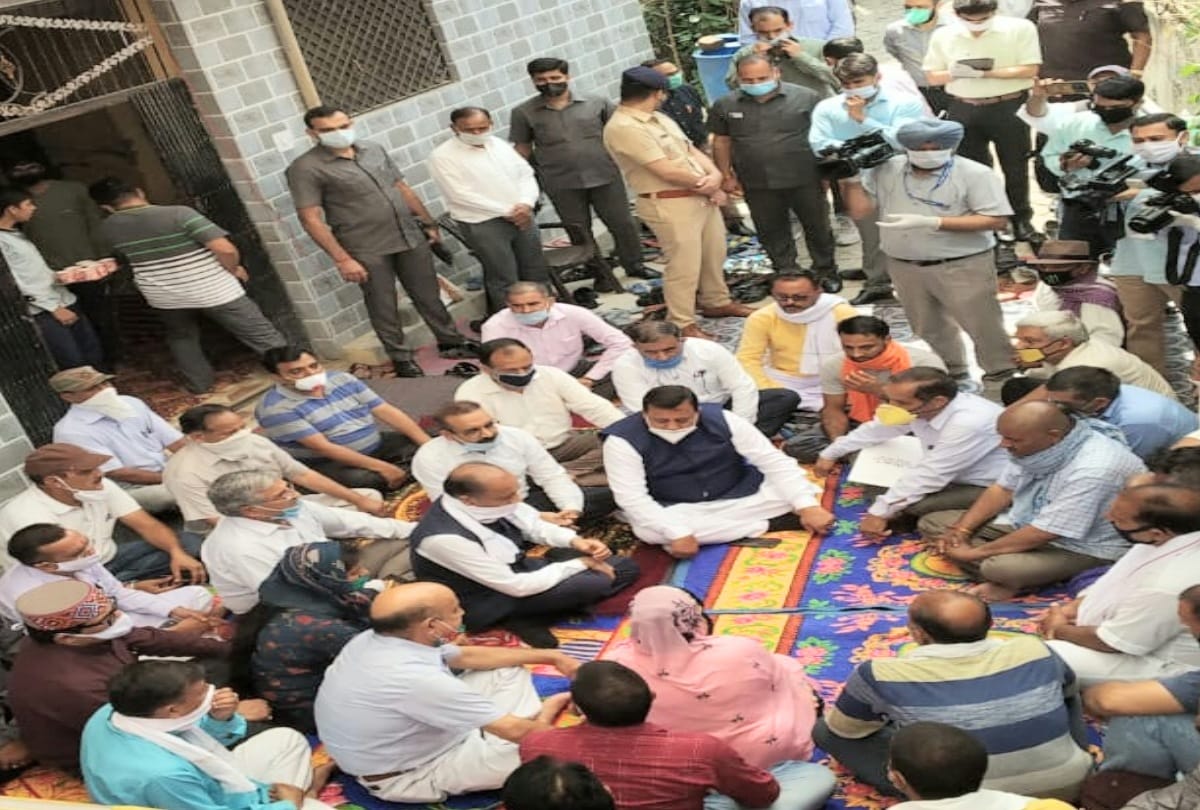 cm jairam thakur paid homage to martyr ankush thakur at hamirpur himachal