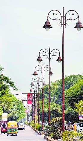 Heritage Poll Goods for two in ten and messing with life