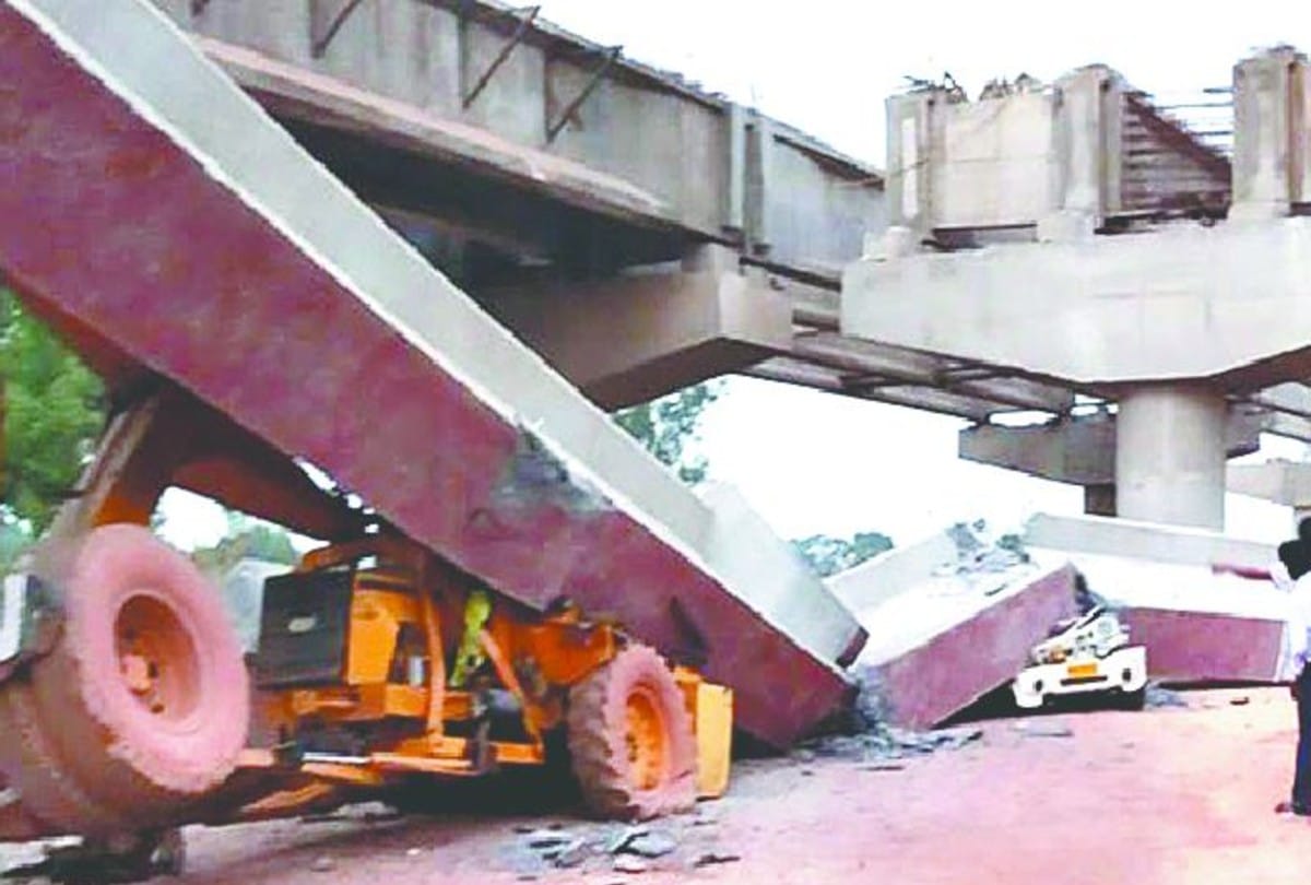 etah news two died in over bridge accident