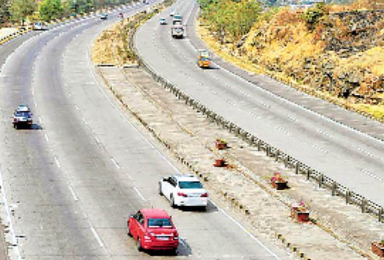 CM yogi adityanath instructed to expedite the work of expressway construction
