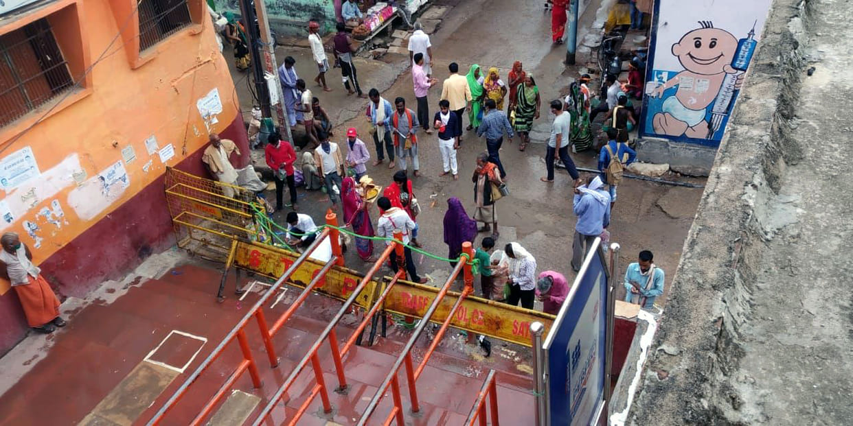 Devotees could not circumambulate the temples due to ban on Ashadhi Amavasya in Chitrakoot