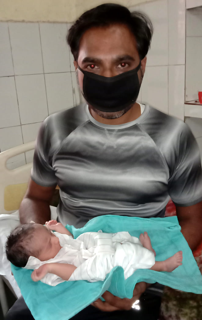 Father became happy on Father's day, happiness came in homes