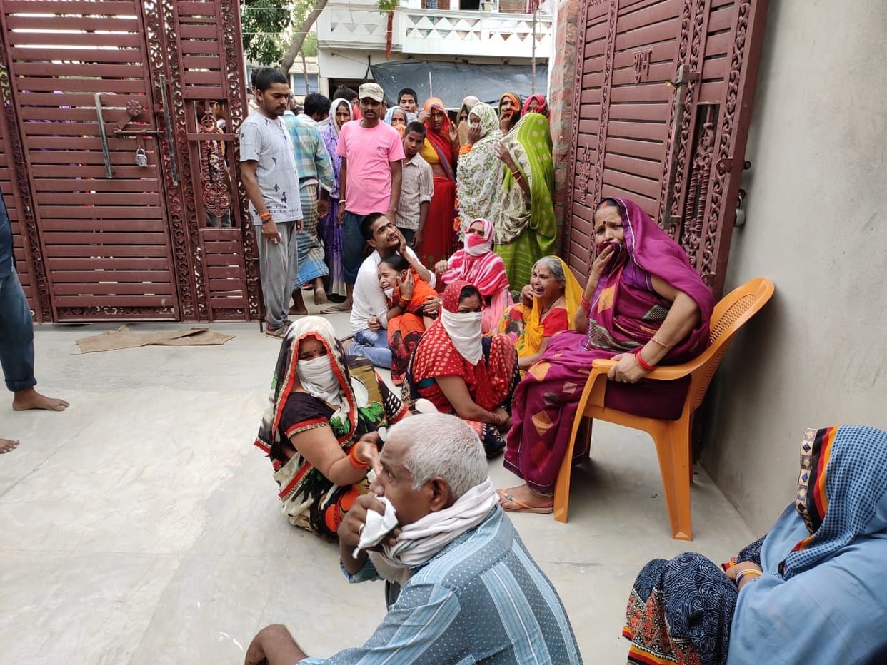 a lady did suicide in suspeted conditions