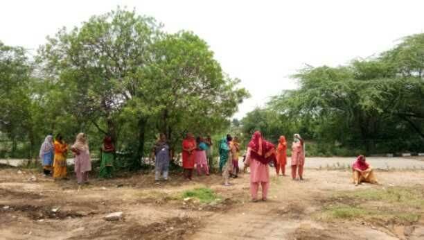 Villagers protest against open wine shop behind Sukhna Lake
