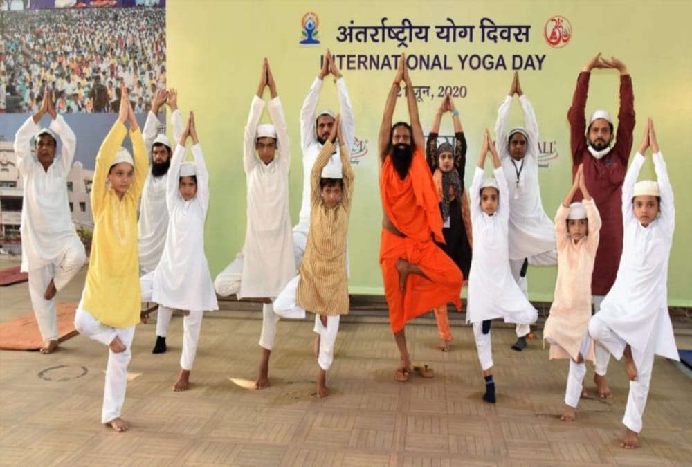 International yoga day 2020: Baba Ramdev 25 years of Journey for spread yoga motivation in world