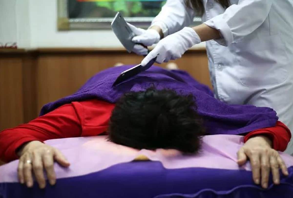 Ancient knife therapy massage in taiwan