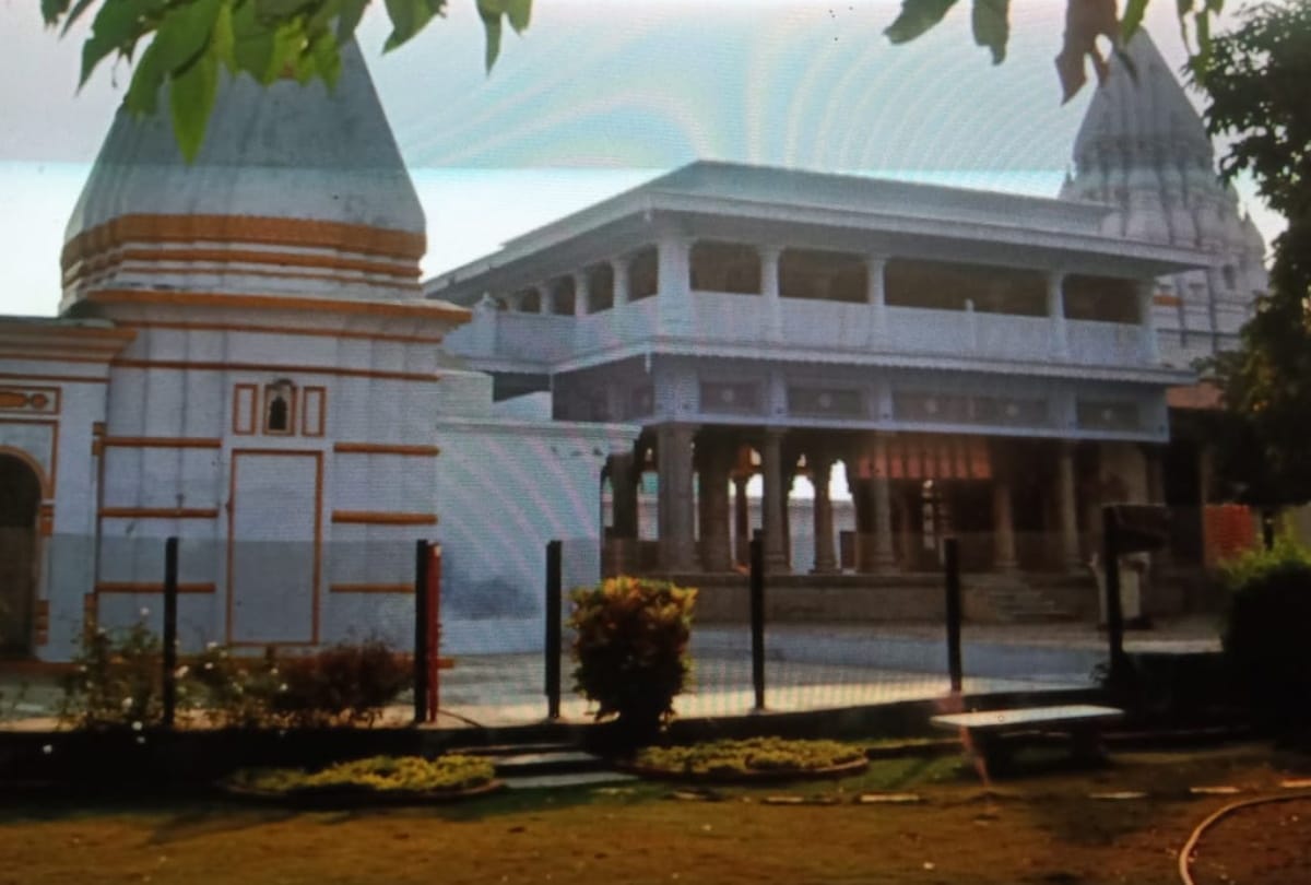 Special story of Mathura vrindaban copy in padrauna kushinagar