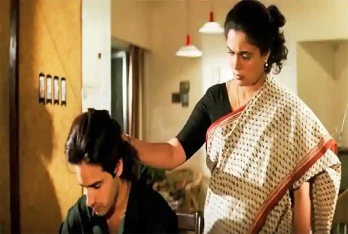 Reema Lagoo birthday special know about her special role in bollywood film