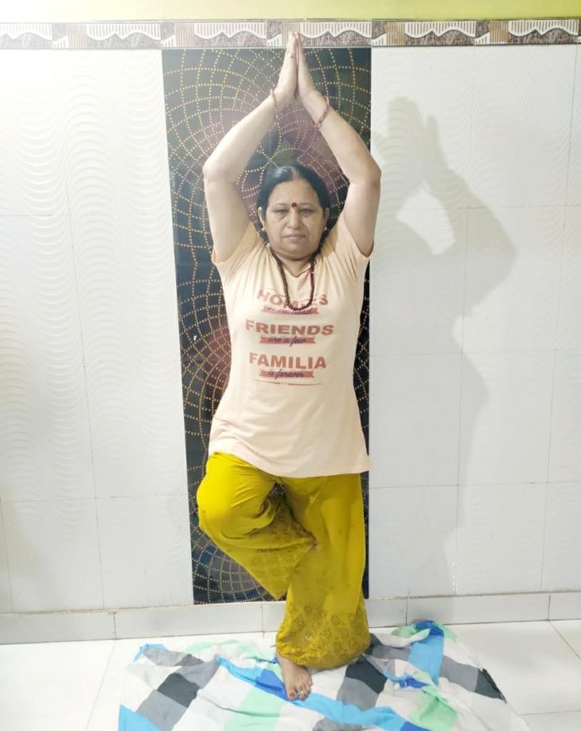People did yoga in their homes in Jansath