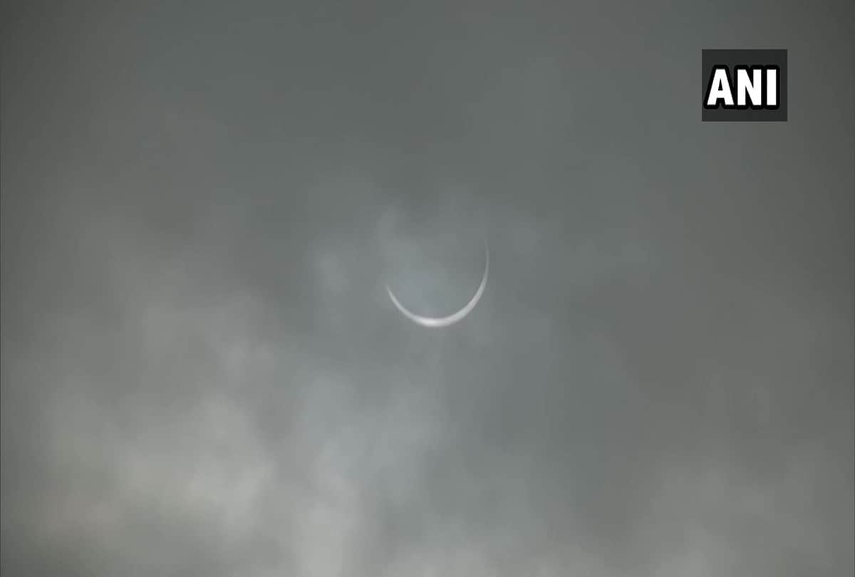 Surya Grahan 2020: solar eclipse pictures in country and the world, India Pakistan Nepal Rajasthan Jammu and Kashmir Delhi UP 