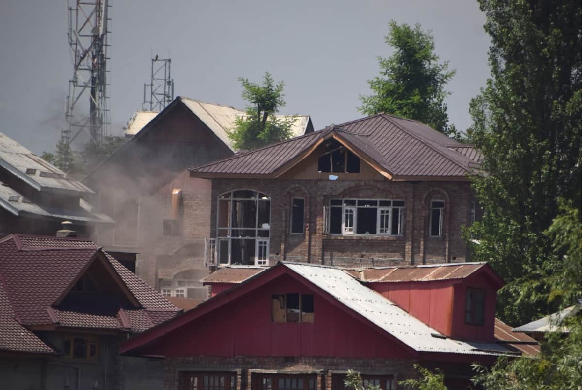 srinagar encounter, three terrorist killed, man said to terrorist do not destroy my house and come out for God