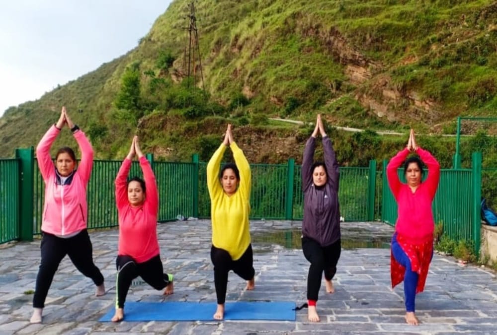 International yoga day 2020 In Uttarakhand: Public Done Yoga at Home and gives Message For Fitness