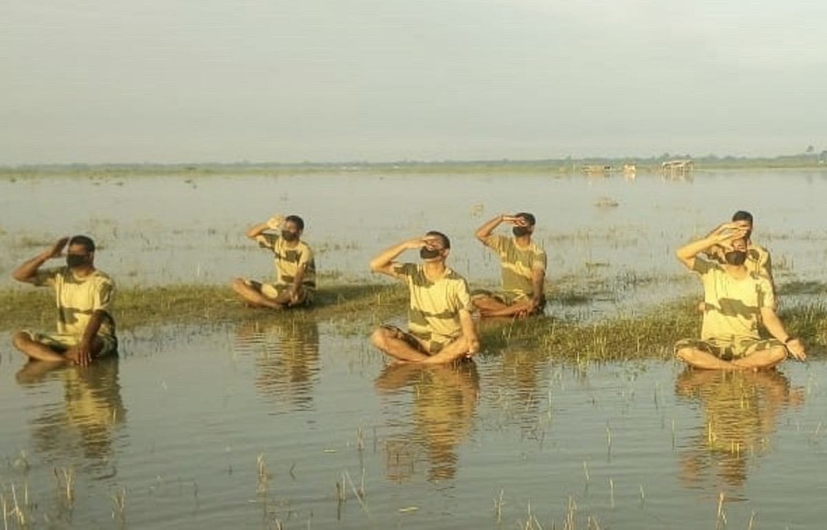 International Yoga Day: 5000 BSF jawans become Yogacharya, teach to 2.50 lakh personnel