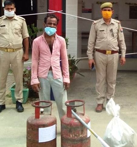 Thief who stole fans from school arrested