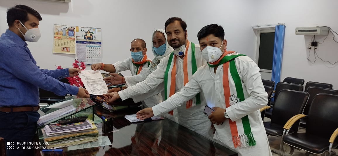 Congress says in Jalaun, investigation into scams, ministers should be dismissed