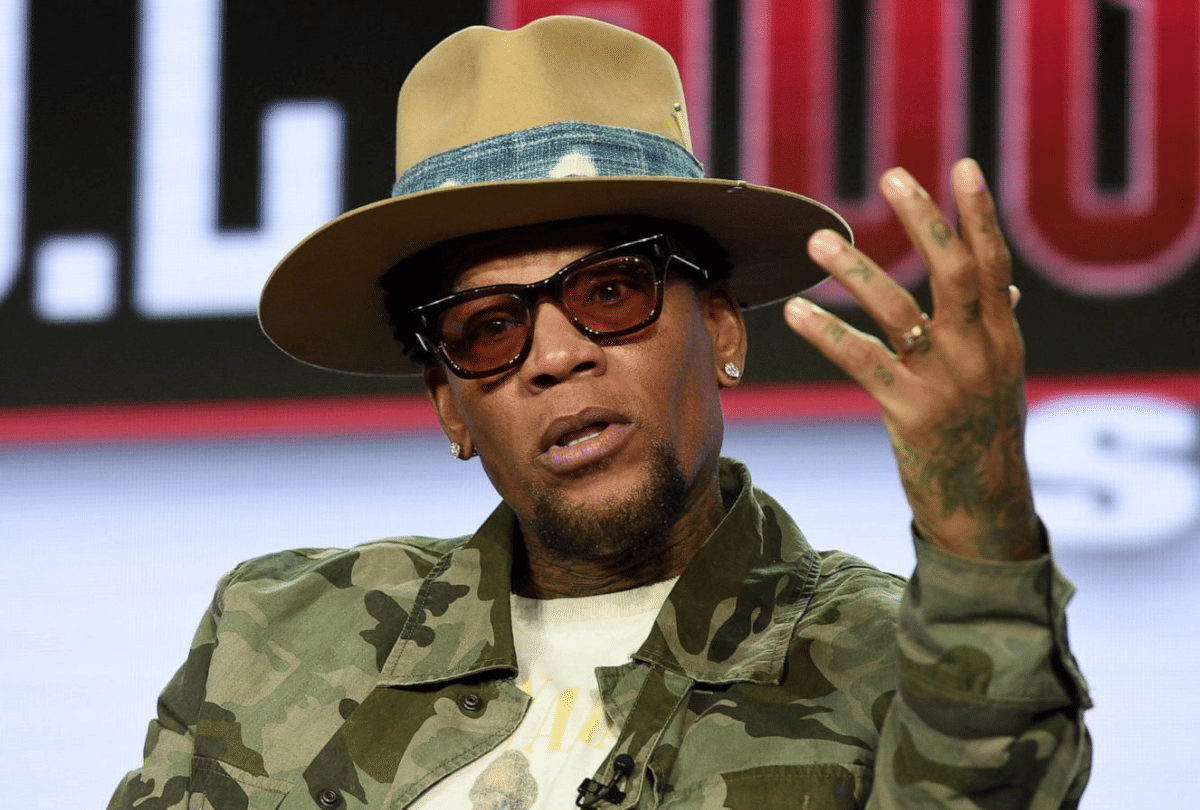 Comedian DL Hughley diagnosed with COVID 19 after collapsing on stage
