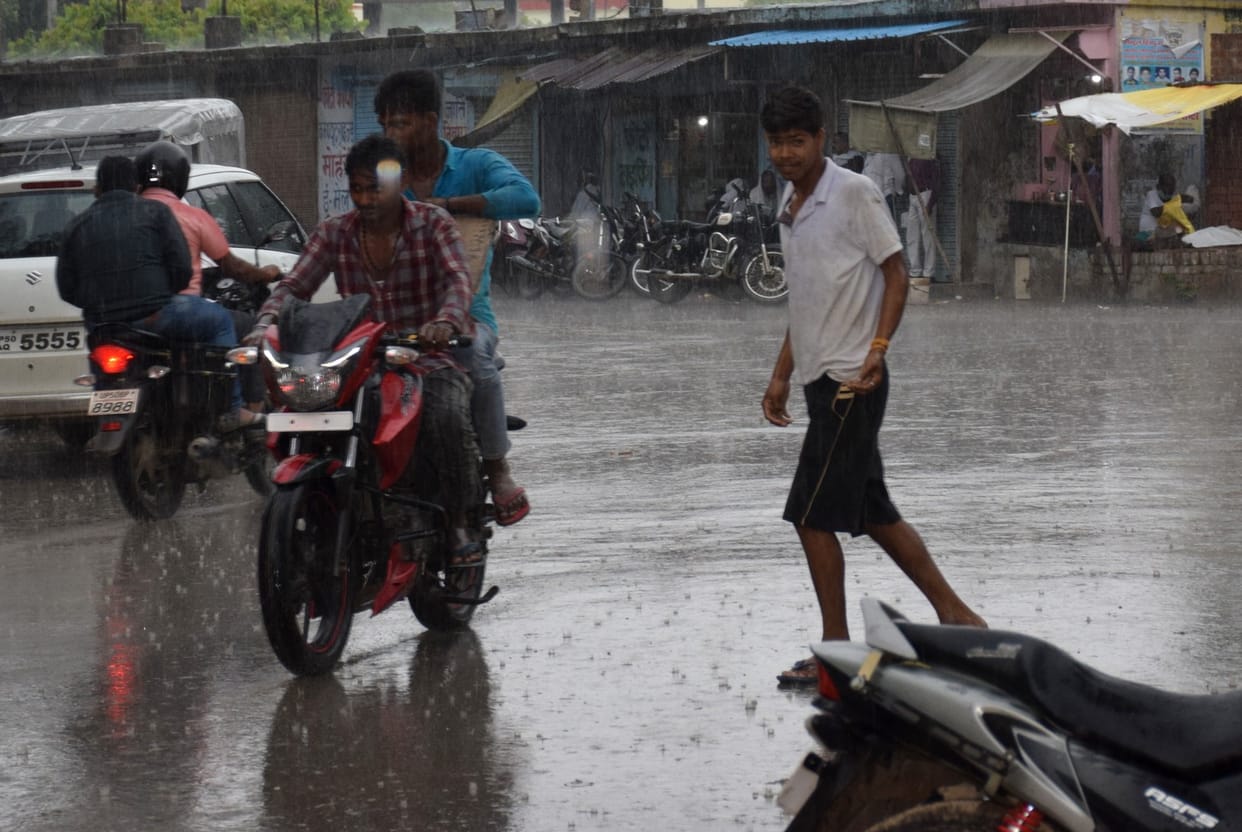 Intermittent rain throughout the day, life was disturbed