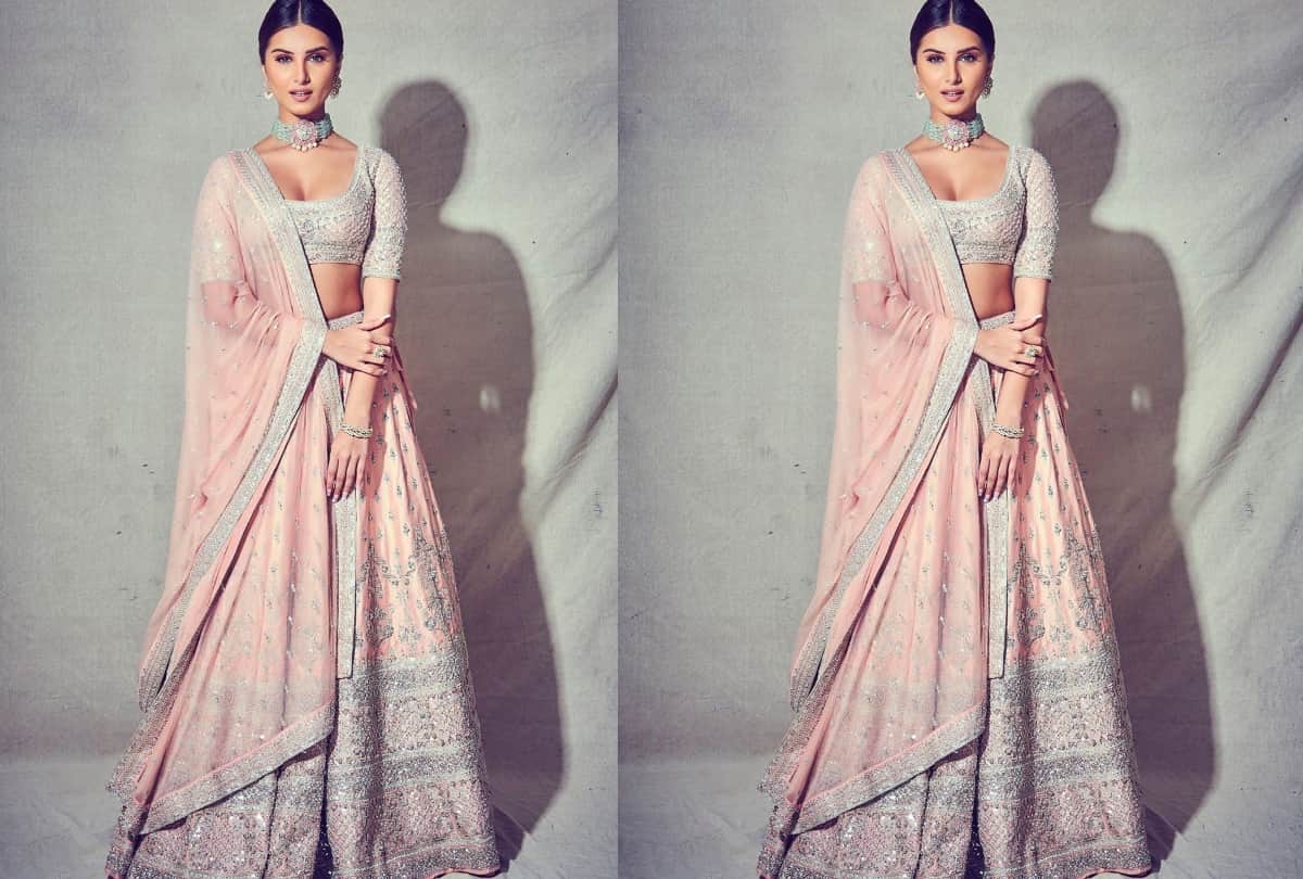 tara sutaria looks ethereal in beautiful lehenga for desi look