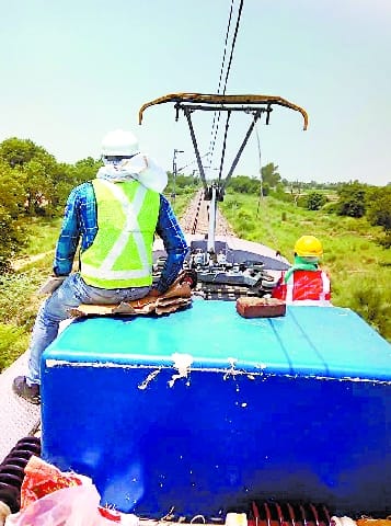 Tower wagon ran from Bareilly City to Kasganj Junction at a speed of 90