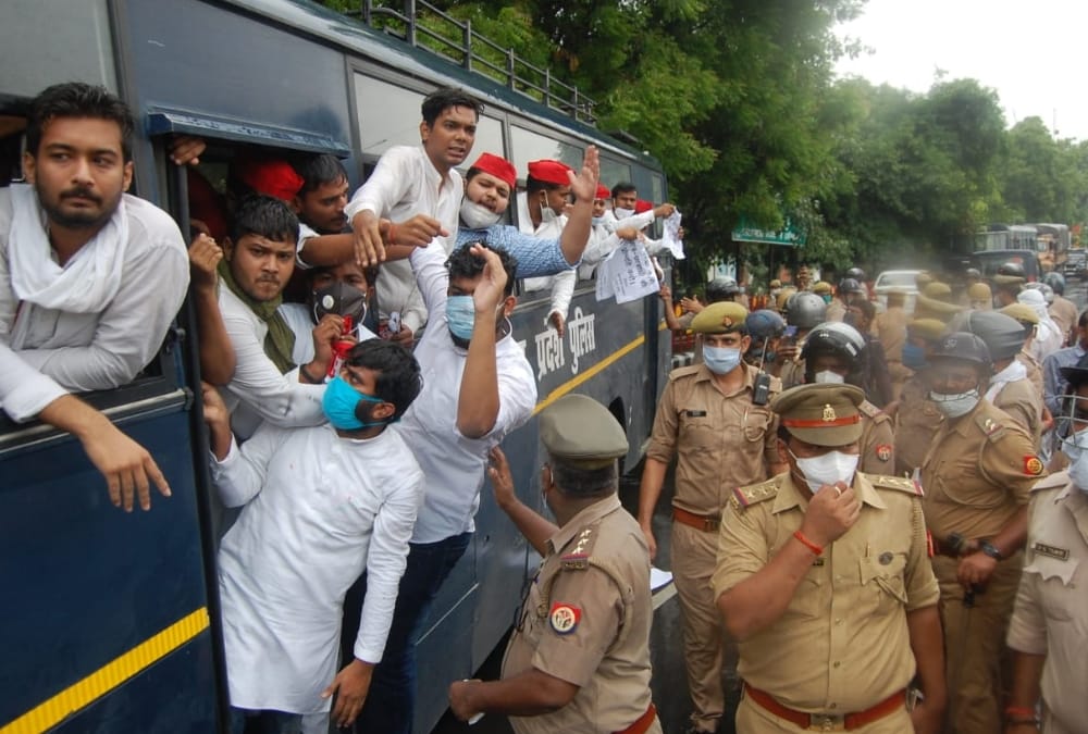students arrested for protest against examination schedule issued by Lucknow University.