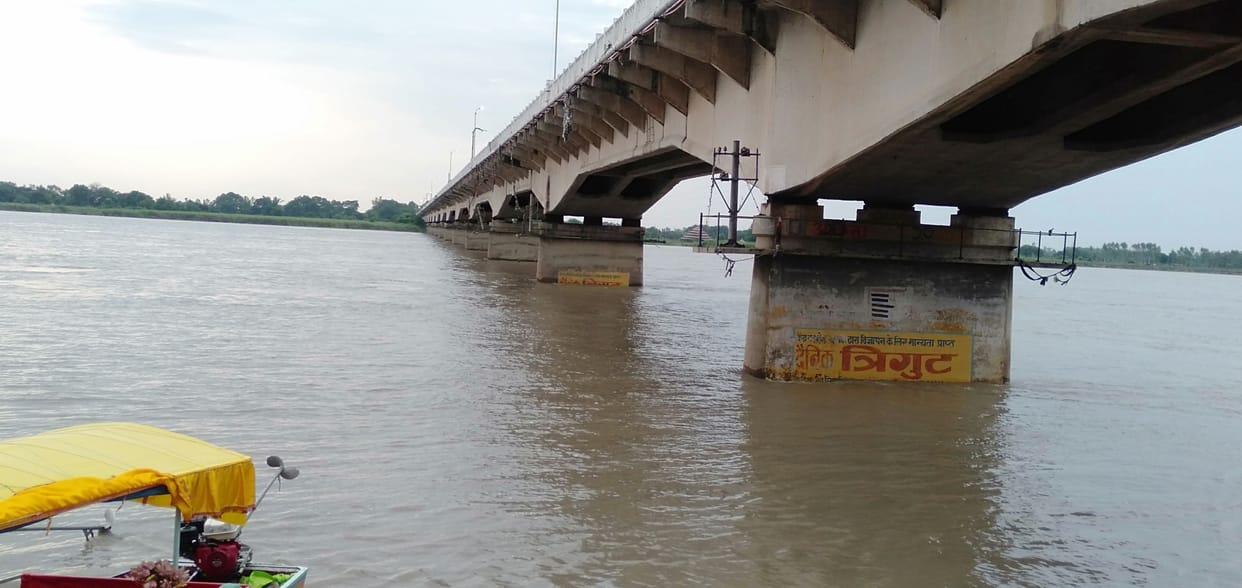 Rise in Saryu intensifies, crossing warning point