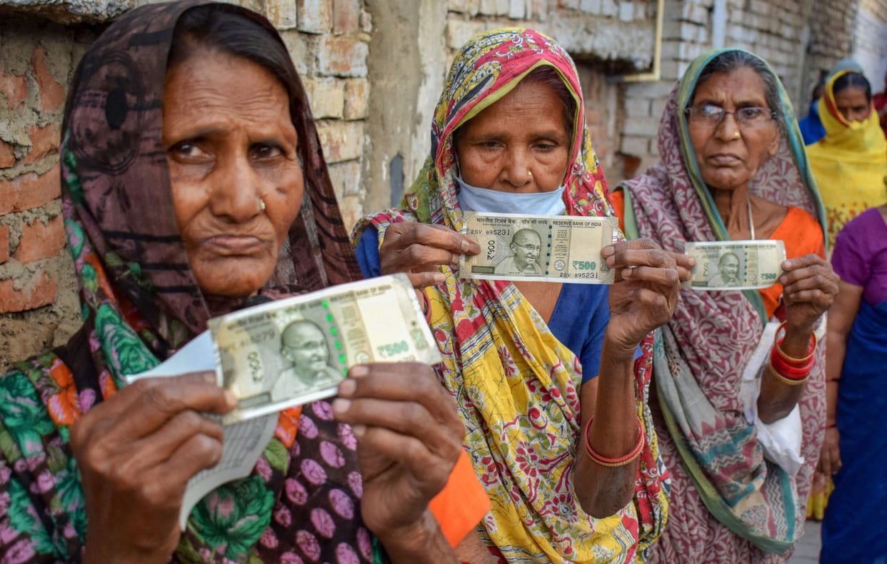 Decreasing interest on FD, NCD is a better option, get upto 3 percent more interest