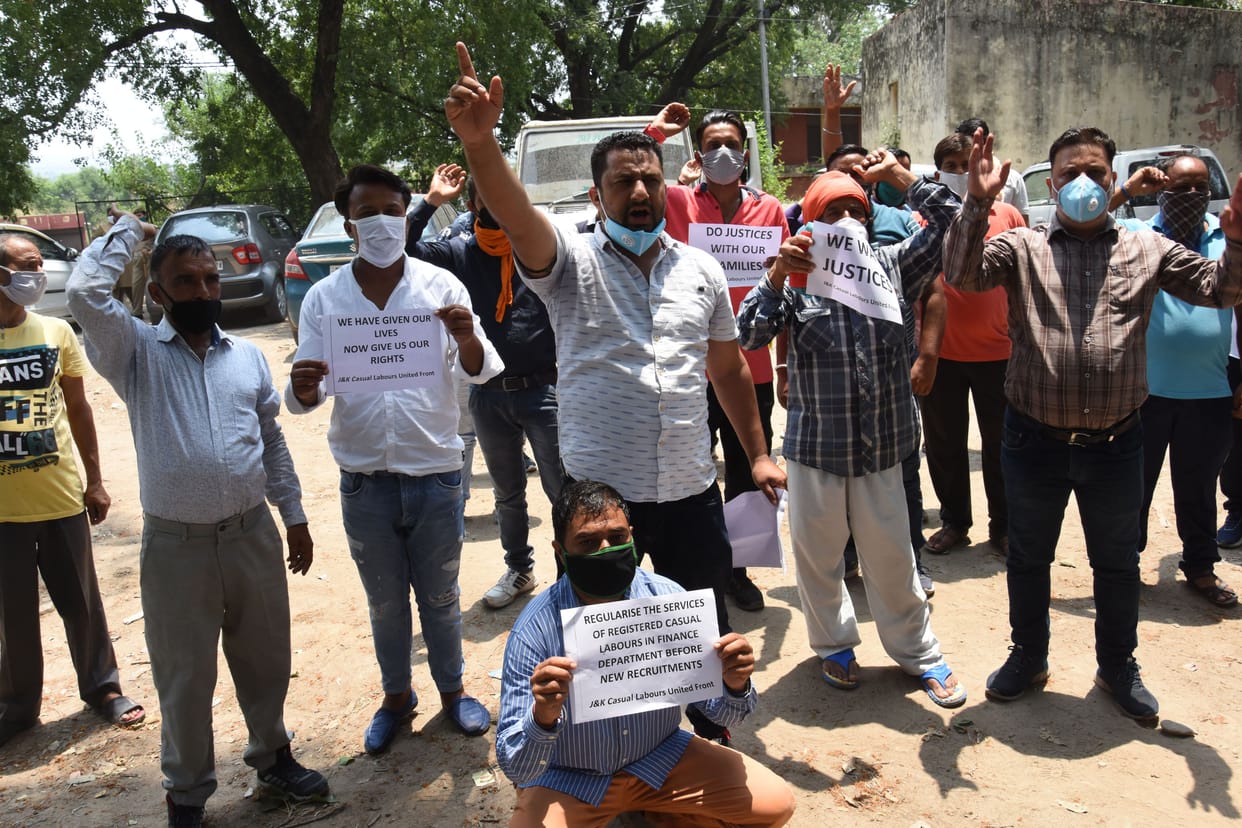 Temporary employees of Jammu and Kashmir go on strike, lock in offices and hit the road