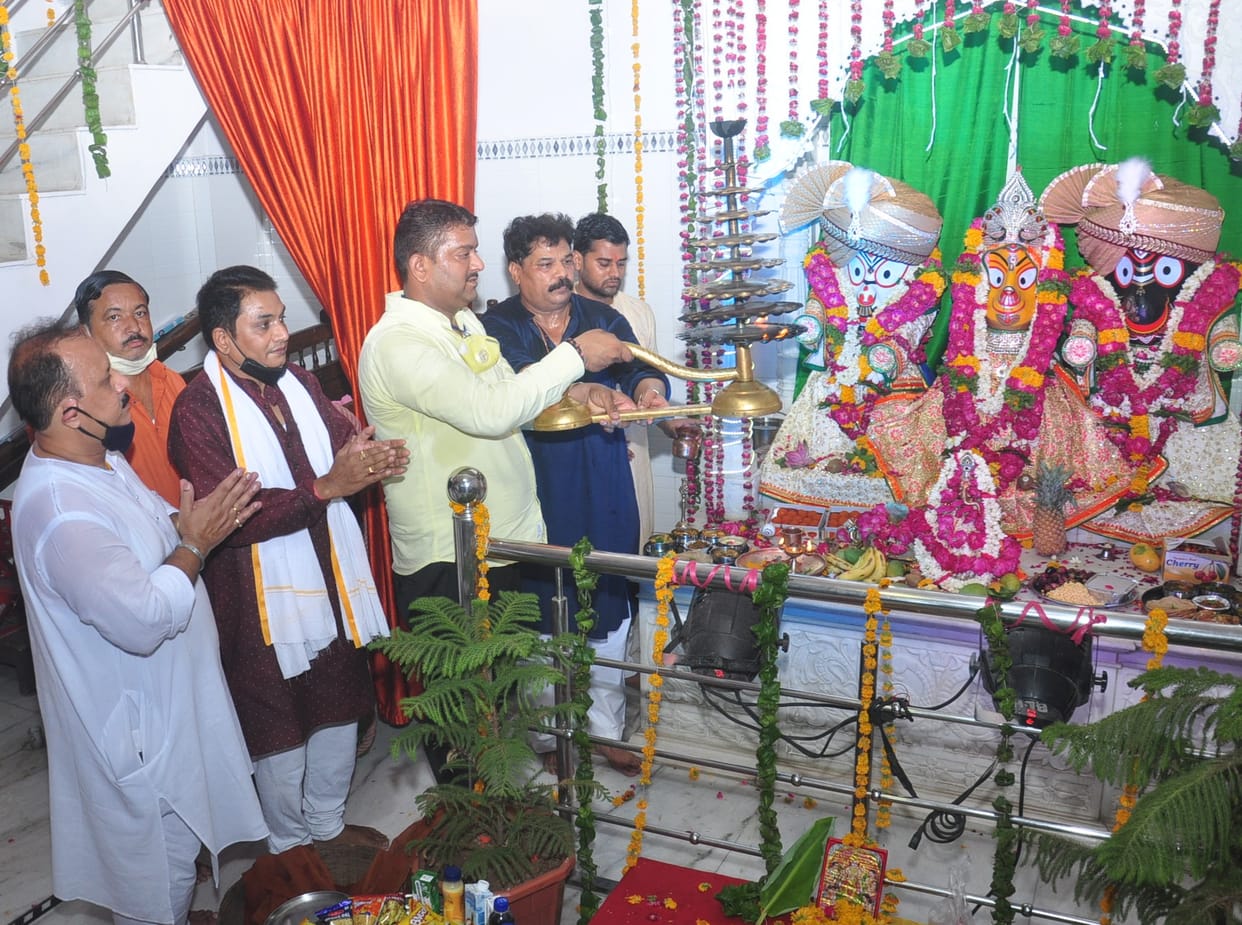Jaganath traveller