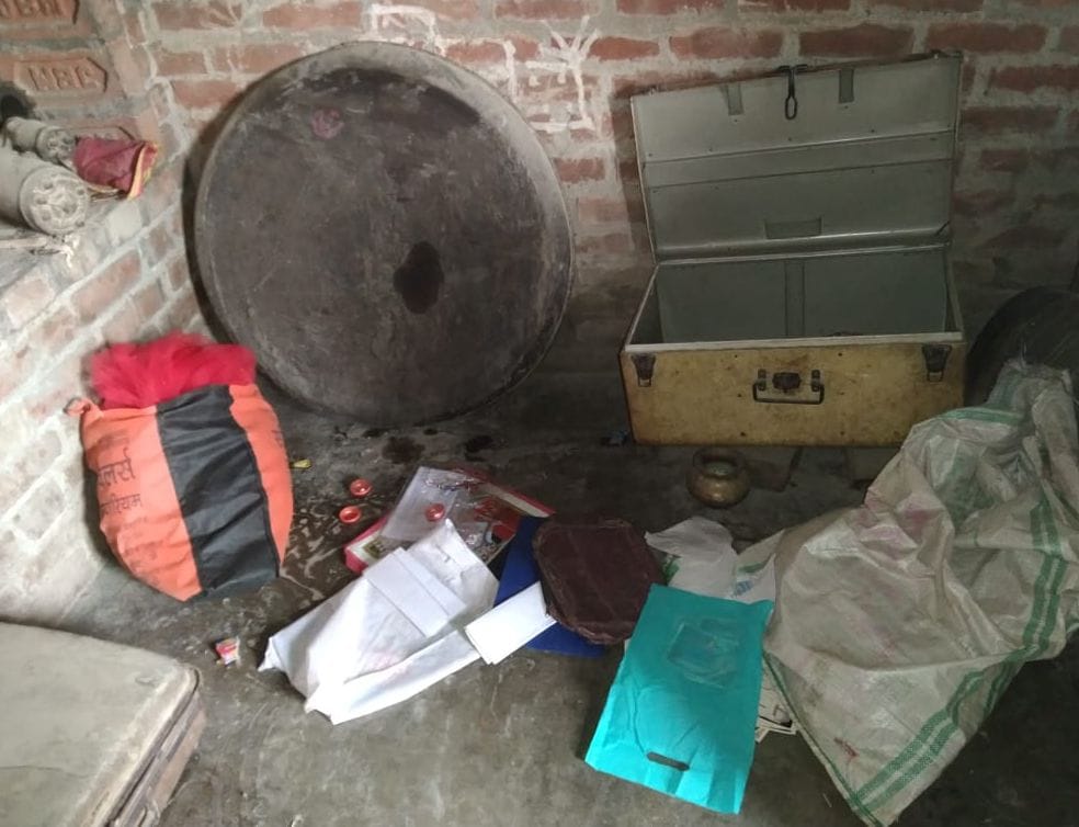 theft in 5 houses