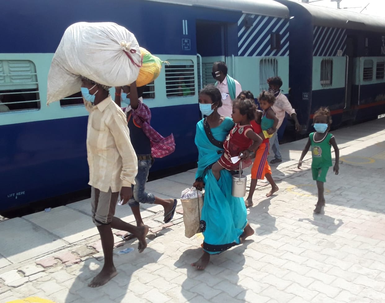 Two trains for 3428 workers left for Bihar