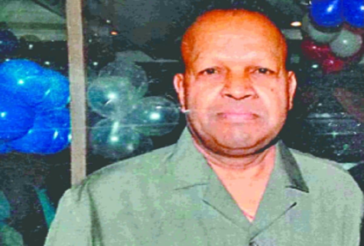 80 year old elderly engineer murdered after loot