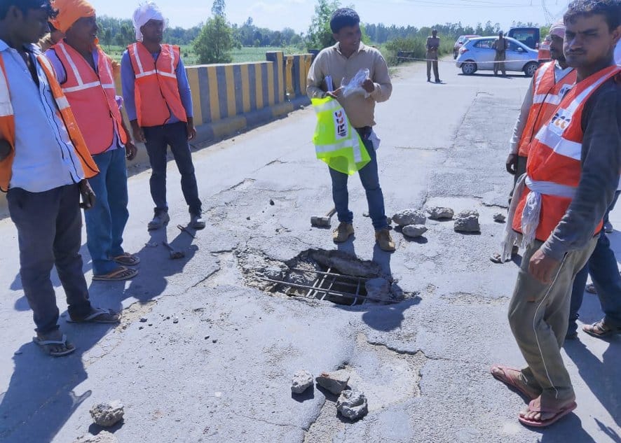 Lakdhan river bridge route damaged, route divert