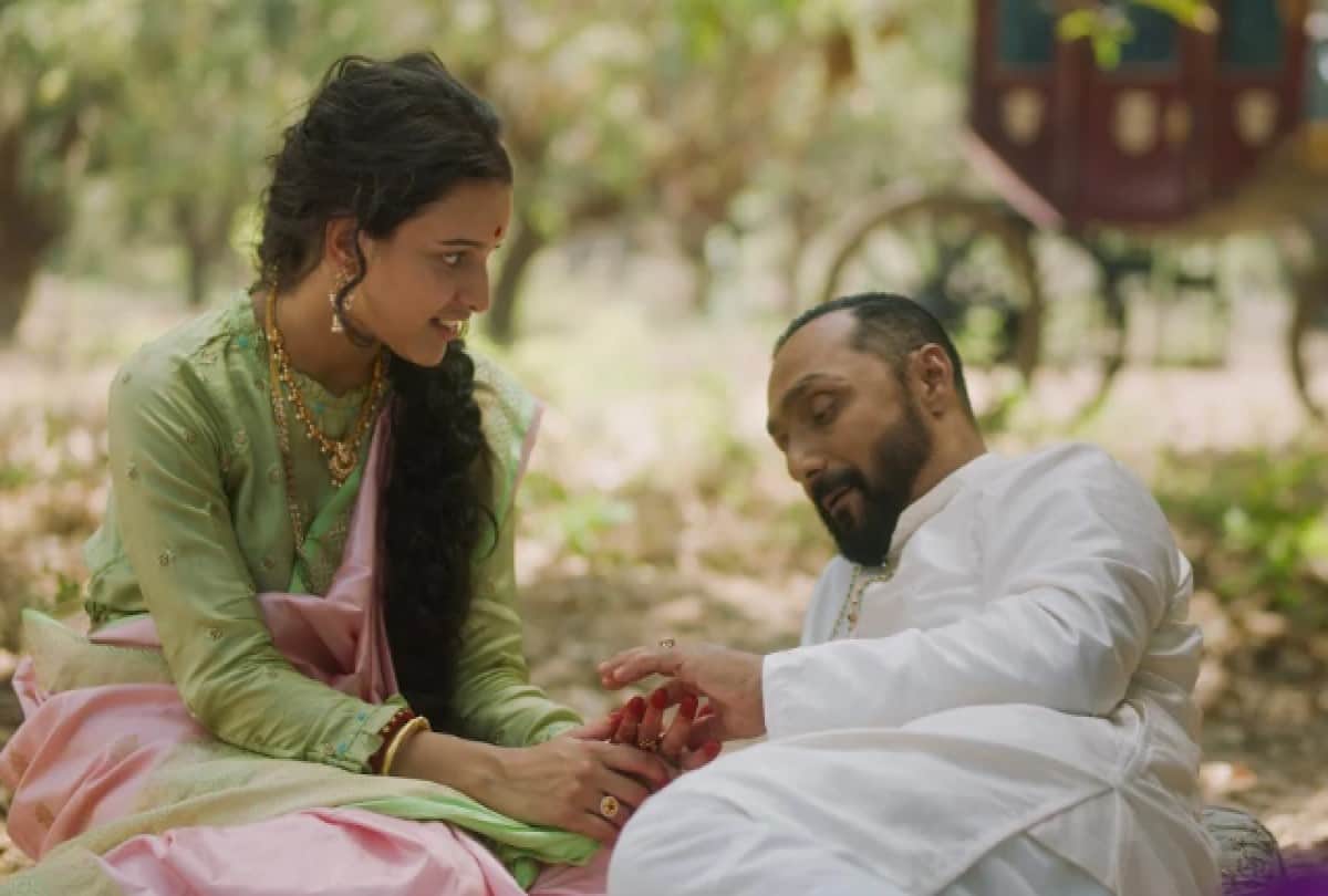 Grandson of army general Actor Rahul bose speaks to Pankaj Shukla on acts of people Liberation Army