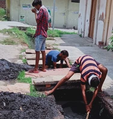 At this speed, the drains will be clean till rainy
