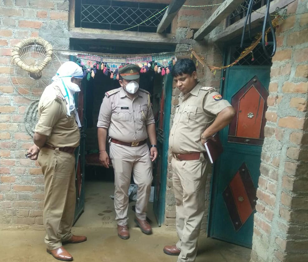 Migrant laborer kills wife by hitting iron rod