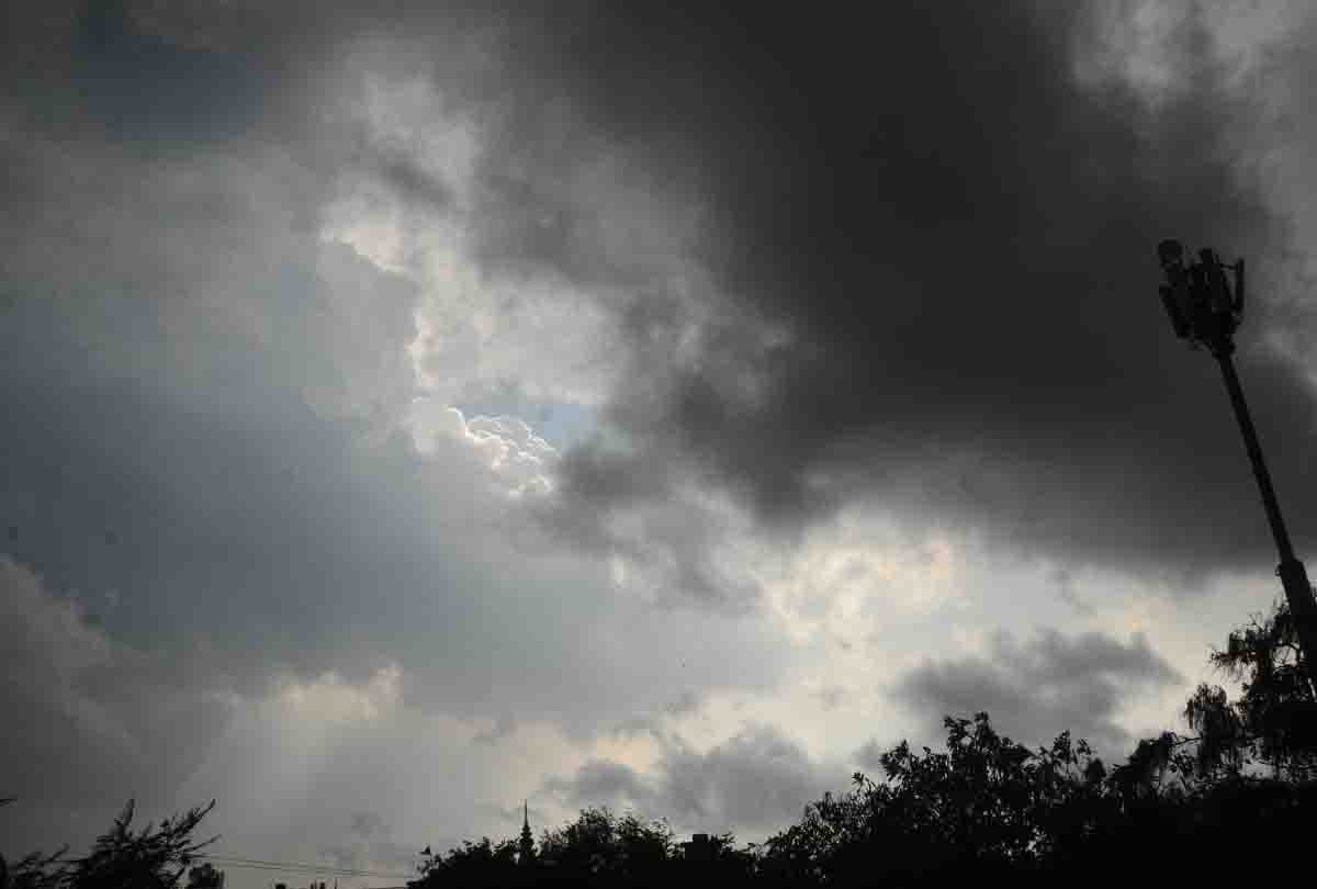 weather report, weather in cities of UP, weather prediction, Five died due to lightning