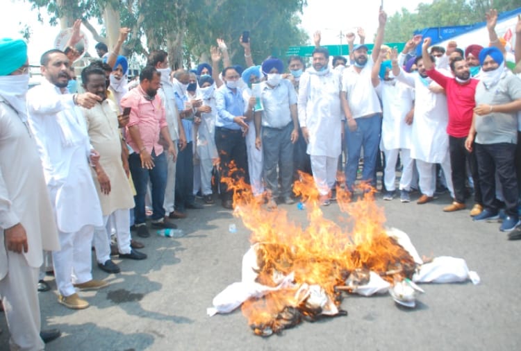 Protests in Many places in Punjab against government Decision to redevelop land of closed thermal plant