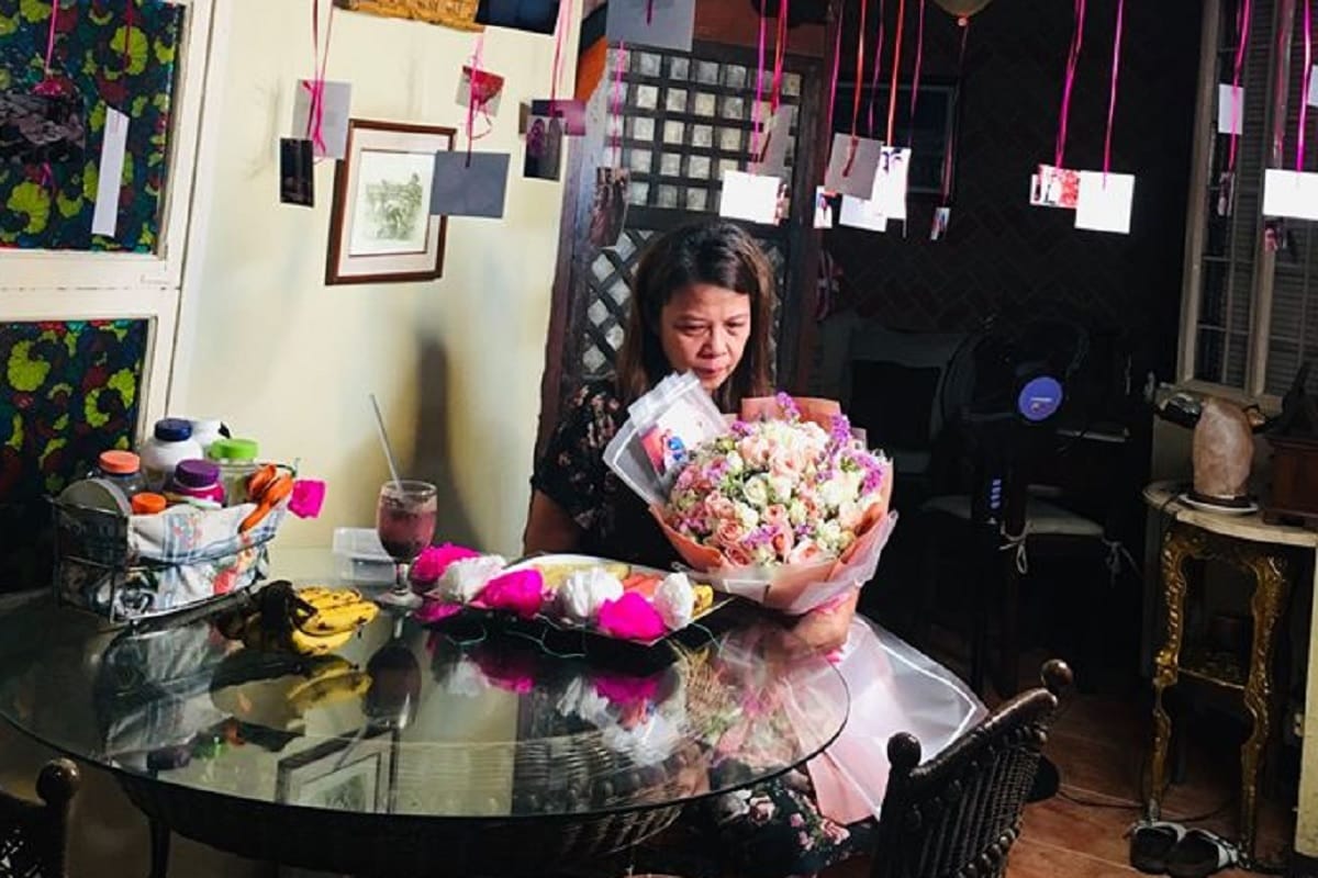 daughter recieved email from his father after 10 months of his death regarding celebration of his wedding anniversary